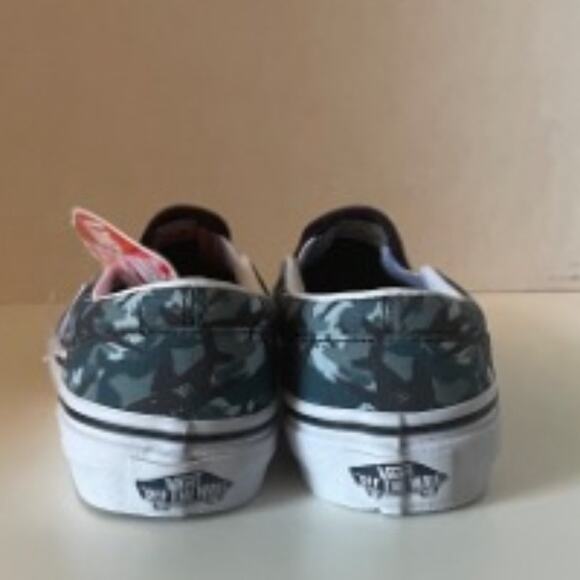 Vans Kids Classic Slip-On Shoe Animal Camo Parisian Night/True White 10.5K NEW - Picture 10 of 11